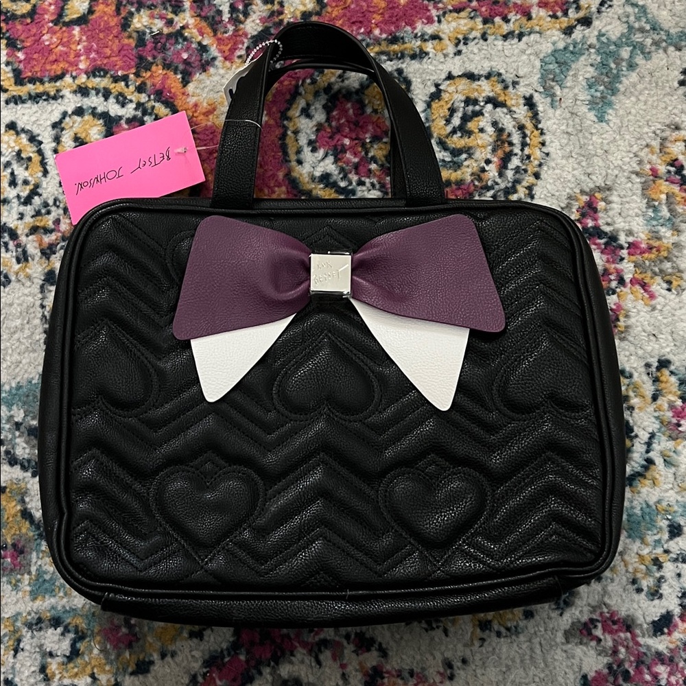 Bestey Johnson Toiletries Bag